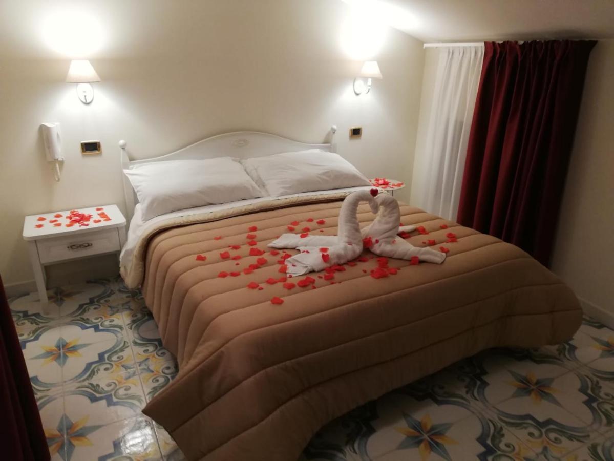 Il Sogno Srls Hotel Airola ภายนอก รูปภาพ